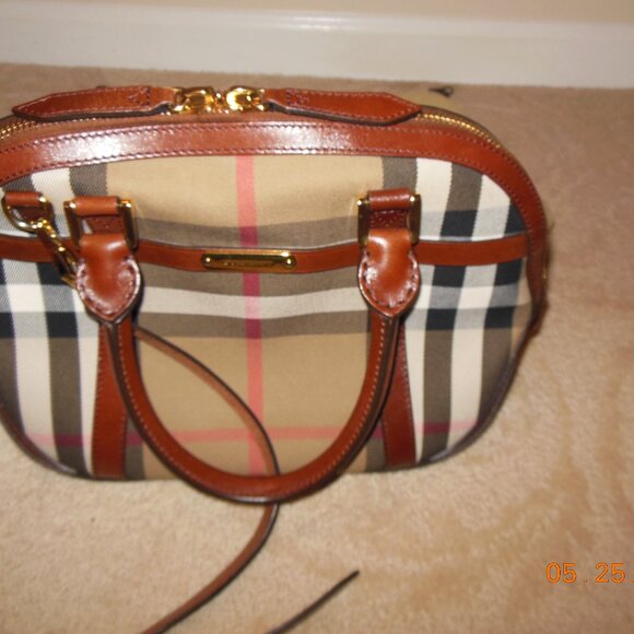 Burberry Orchard Bowling Handbag Bridle House Check pattern tan w/ original tags - Picture 2 of 16